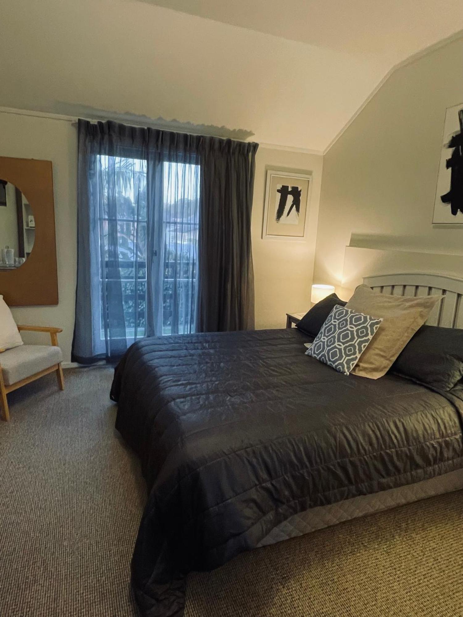 Bavaria Boutique Hotel Окленд Экстерьер фото